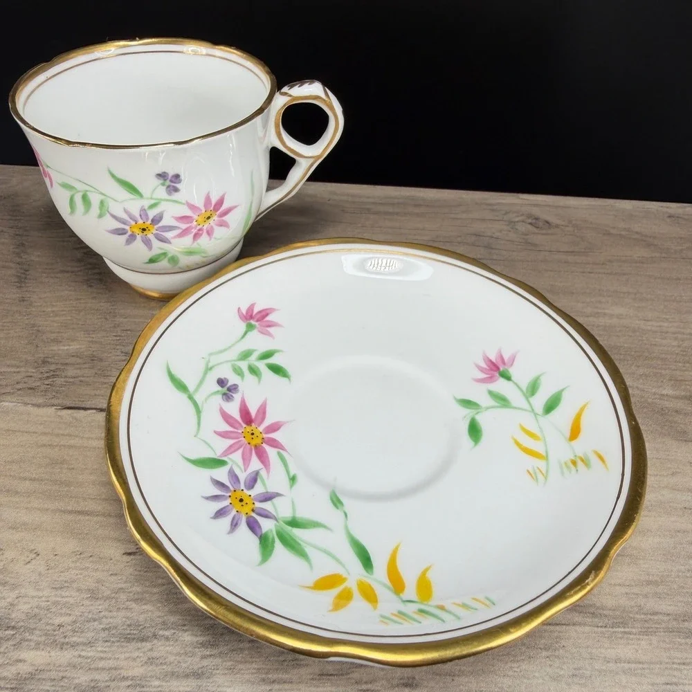 Royal Stafford‎ Bone China Teacup and Saucer Set Floral Gold Gilt England 8163H